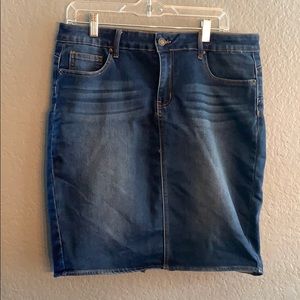 Stretchy jean skirt